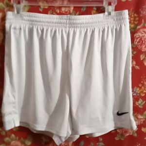 💲🤩2 For 10 Nike Dri fit drawstring light weight shorts size M.